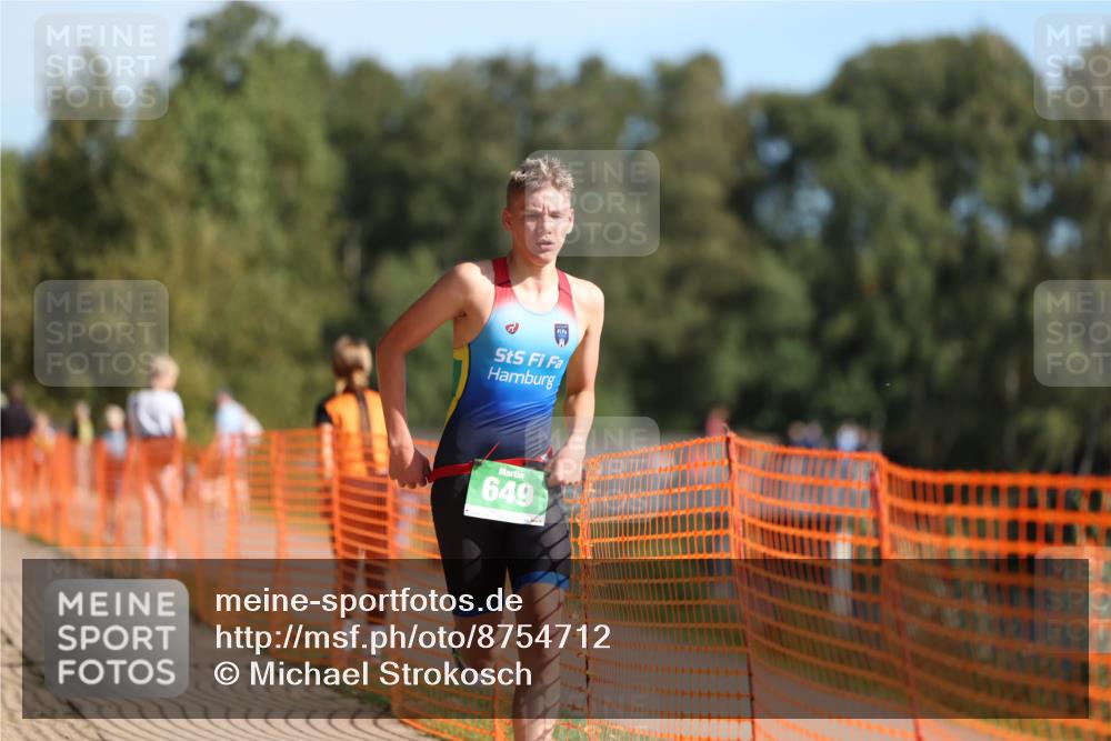 07.09.2025 - 19. Norderstedt Triathlon Michael Strokosch http://msf.ph/oto/8754712 07.09.2025 10:40:51 Laufen 649 meine-sportfotos.de