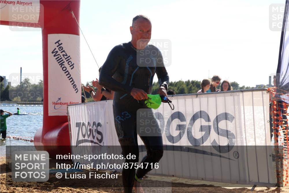 07.09.2025 - 19. Norderstedt Triathlon Luisa Fischer http://msf.ph/oto/8754716 07.09.2025 15:40:25 Schwimmen 1589, 1603, 1630 meine-sportfotos.de