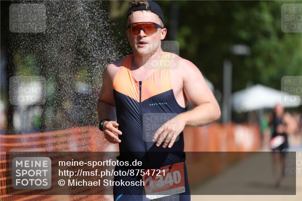 07.09.2025 - 19. Norderstedt Triathlon Michael Strokosch http://msf.ph/oto/8754721 07.09.2025 12:02:33 Laufen 203, 1159, 1340, 1341, 1365 meine-sportfotos.de