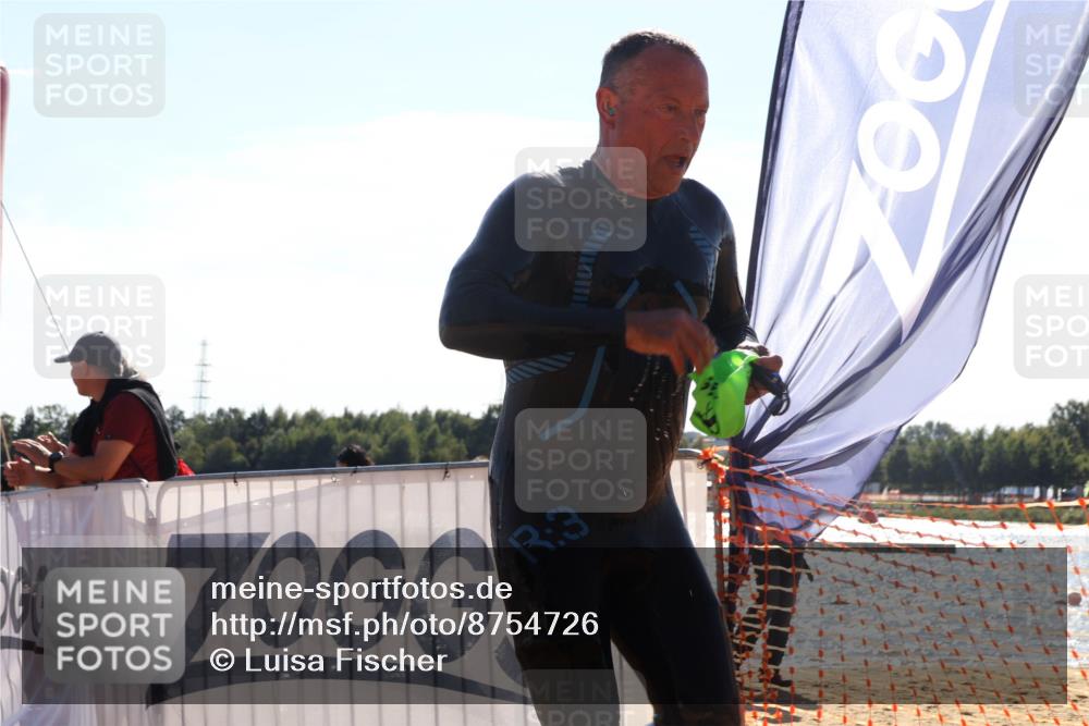 07.09.2025 - 19. Norderstedt Triathlon Luisa Fischer http://msf.ph/oto/8754726 07.09.2025 15:40:26 Schwimmen 1574, 1589, 1603, 1627, 1630 meine-sportfotos.de