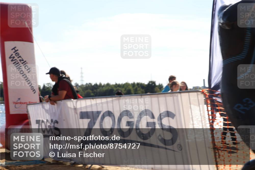 07.09.2025 - 19. Norderstedt Triathlon Luisa Fischer http://msf.ph/oto/8754727 07.09.2025 15:40:26 Schwimmen 1574, 1589, 1603, 1627, 1630 meine-sportfotos.de