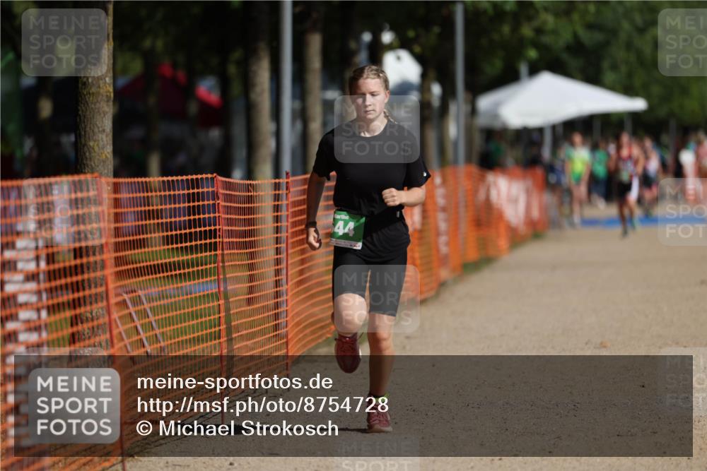 07.09.2025 - 19. Norderstedt Triathlon Michael Strokosch http://msf.ph/oto/8754728 07.09.2025 10:59:34 Laufen 644 meine-sportfotos.de