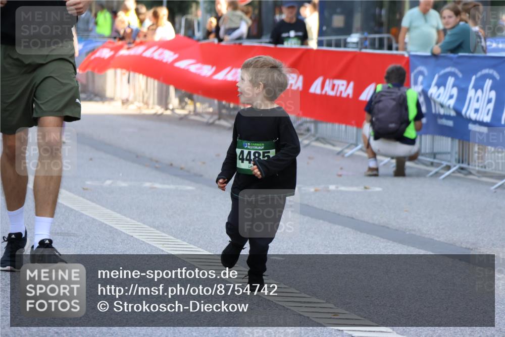 07.09.2025 - BARMER Alsterlauf Strokosch-Dieckow http://msf.ph/oto/8754742 07.09.2025 10:54:14 Ziel  meine-sportfotos.de