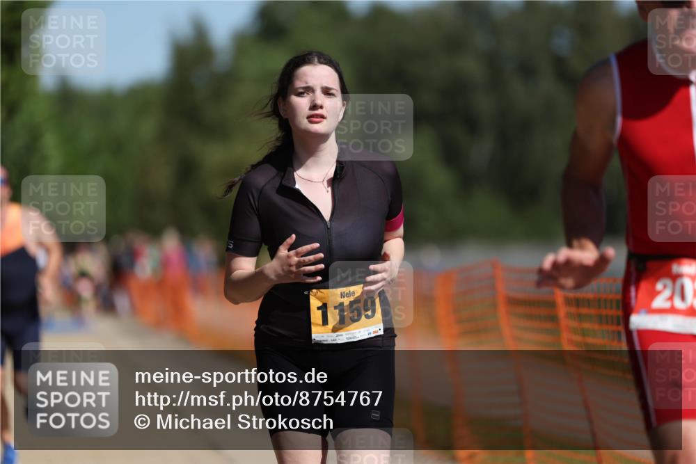 07.09.2025 - 19. Norderstedt Triathlon Michael Strokosch http://msf.ph/oto/8754767 07.09.2025 12:02:34 Laufen 203, 1159, 1340, 1341, 1365 meine-sportfotos.de