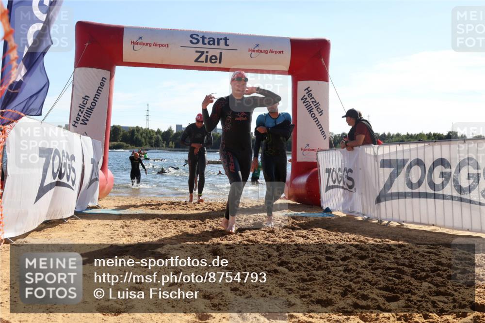 07.09.2025 - 19. Norderstedt Triathlon Luisa Fischer http://msf.ph/oto/8754793 07.09.2025 15:40:32 Schwimmen 1574, 1589, 1601, 1603, 1611, 1627 meine-sportfotos.de