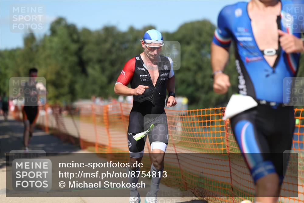 07.09.2025 - 19. Norderstedt Triathlon Michael Strokosch http://msf.ph/oto/8754813 07.09.2025 14:53:01 Laufen 969, 1002, 1041 meine-sportfotos.de