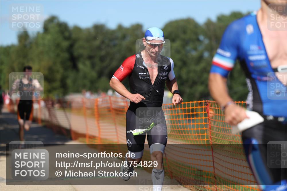 07.09.2025 - 19. Norderstedt Triathlon Michael Strokosch http://msf.ph/oto/8754829 07.09.2025 14:53:02 Laufen 879, 969, 1002, 1041 meine-sportfotos.de