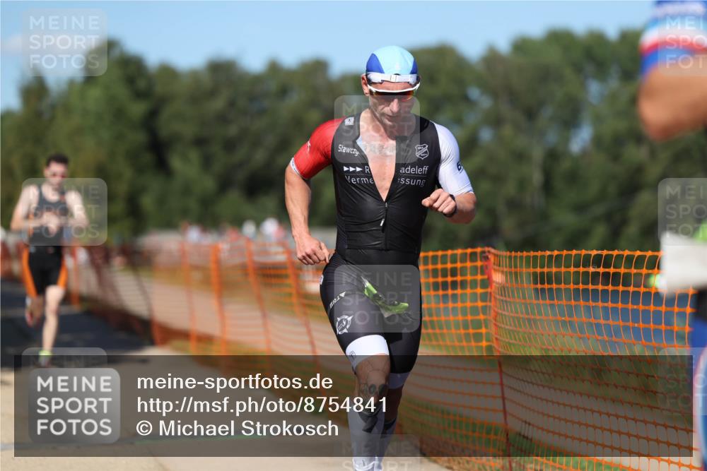 07.09.2025 - 19. Norderstedt Triathlon Michael Strokosch http://msf.ph/oto/8754841 07.09.2025 14:53:02 Laufen 879, 969, 1002, 1041 meine-sportfotos.de