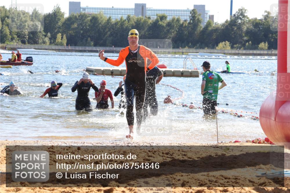 07.09.2025 - 19. Norderstedt Triathlon Luisa Fischer http://msf.ph/oto/8754846 07.09.2025 15:40:44 Schwimmen 1554, 1559, 1574, 1580, 1592, 1601, 1611, 1616, 1627 meine-sportfotos.de