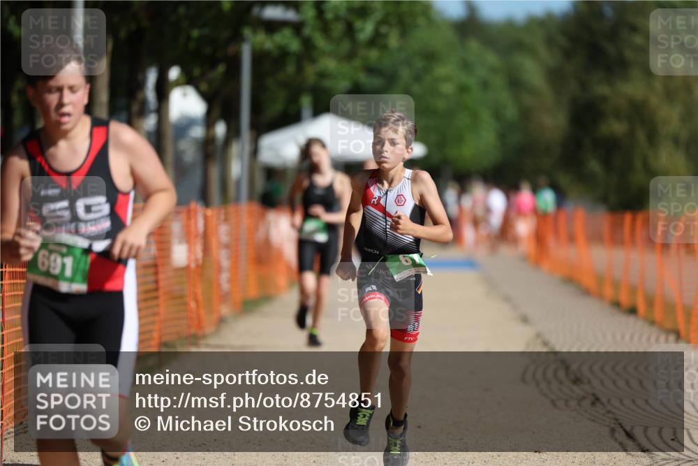07.09.2025 - 19. Norderstedt Triathlon Michael Strokosch http://msf.ph/oto/8754851 07.09.2025 10:59:49 Laufen 61, 681, 691 meine-sportfotos.de