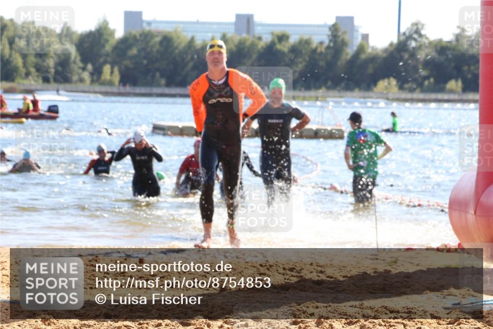 07.09.2025 - 19. Norderstedt Triathlon Luisa Fischer http://msf.ph/oto/8754853 07.09.2025 15:40:45 Schwimmen 1554, 1559, 1580, 1592, 1601, 1611, 1616 meine-sportfotos.de