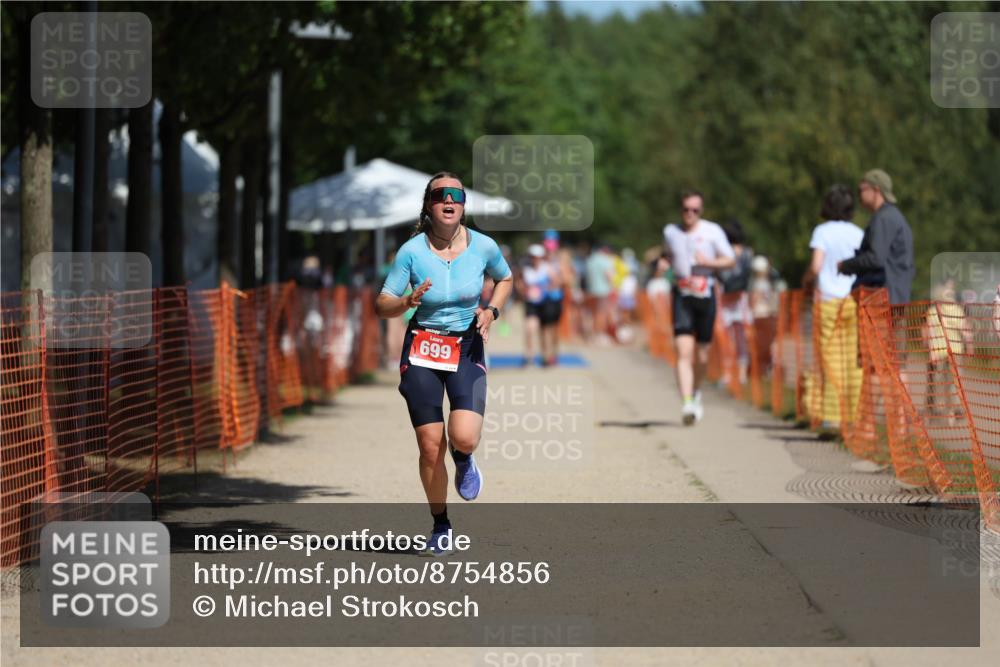 07.09.2025 - 19. Norderstedt Triathlon Michael Strokosch http://msf.ph/oto/8754856 07.09.2025 12:49:10 Laufen 699 meine-sportfotos.de