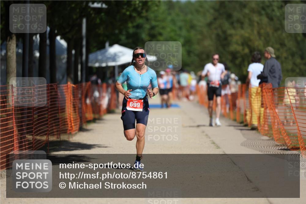 07.09.2025 - 19. Norderstedt Triathlon Michael Strokosch http://msf.ph/oto/8754861 07.09.2025 12:49:11 Laufen 699 meine-sportfotos.de