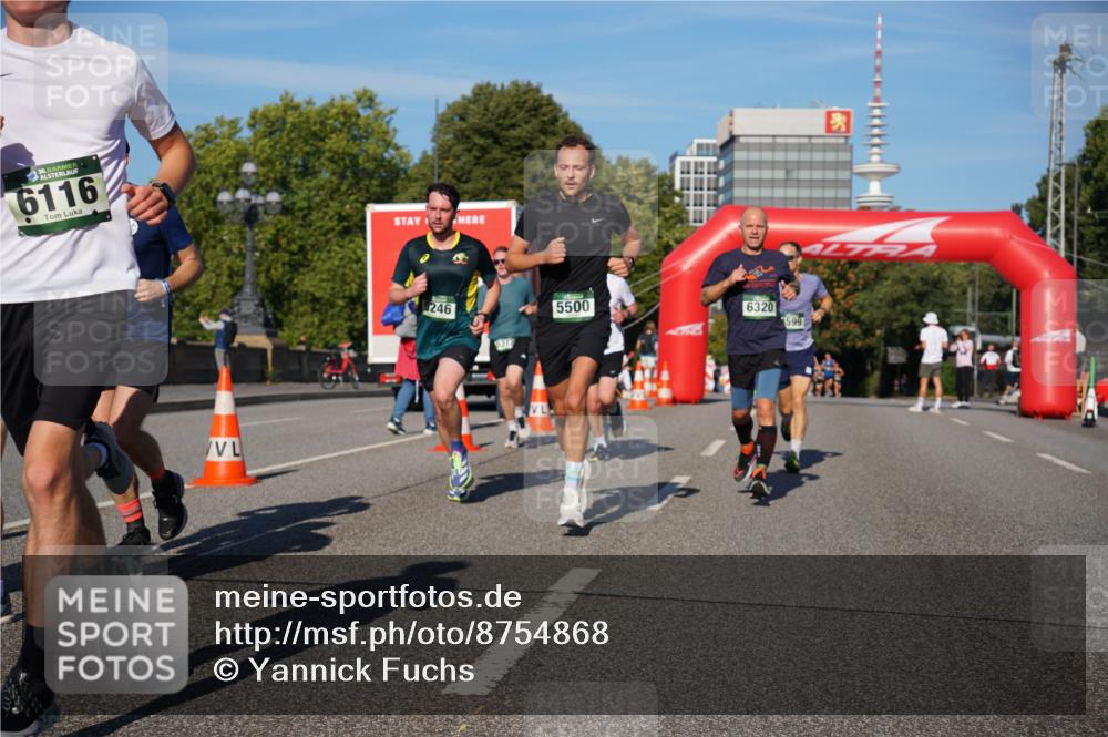 07.09.2025 - BARMER Alsterlauf Yannick Fuchs http://msf.ph/oto/8754868 07.09.2025 09:37:34 Laufen 36, 6116, 5246, 5312, 5500, 6320, 599 meine-sportfotos.de