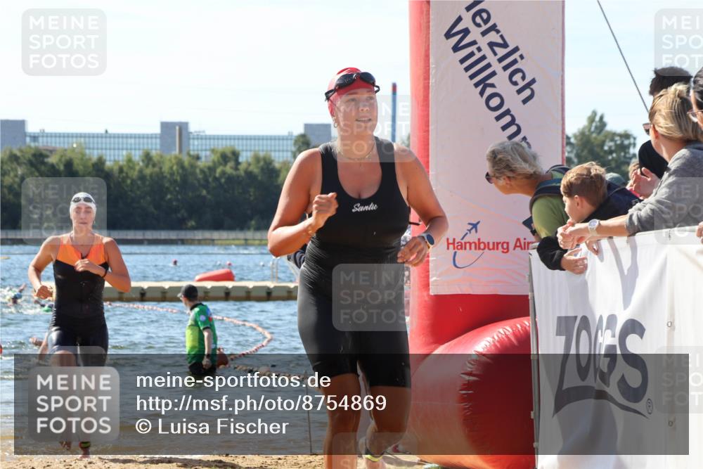 07.09.2025 - 19. Norderstedt Triathlon Luisa Fischer http://msf.ph/oto/8754869 07.09.2025 11:43:48 Schwimmen 261, 1213, 1224, 1387 meine-sportfotos.de