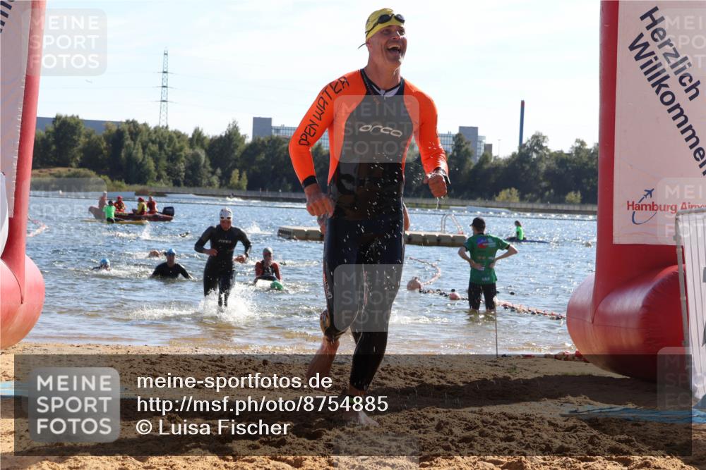 07.09.2025 - 19. Norderstedt Triathlon Luisa Fischer http://msf.ph/oto/8754885 07.09.2025 15:40:47 Schwimmen 1055, 1554, 1559, 1580, 1592, 1601, 1607, 1616 meine-sportfotos.de