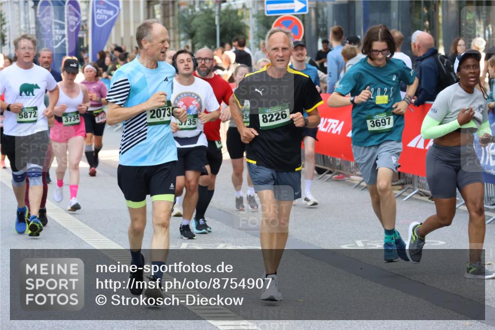 07.09.2025 - BARMER Alsterlauf Strokosch-Dieckow http://msf.ph/oto/8754907 07.09.2025 10:14:17 Ziel 2442, 2621, 2825, 3221, 3455, 3466, 3851, 4108, 4364, 4422, 4630, 4670, 4671, 4725, 4734, 4742, 4845, 4883, 4898, 6312, 8258, 8296 meine-sportfotos.de