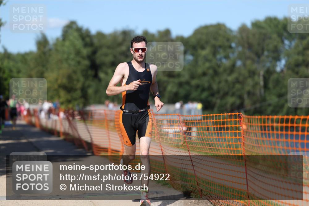 07.09.2025 - 19. Norderstedt Triathlon Michael Strokosch http://msf.ph/oto/8754922 07.09.2025 14:53:04 Laufen 879, 969, 1002, 1041 meine-sportfotos.de