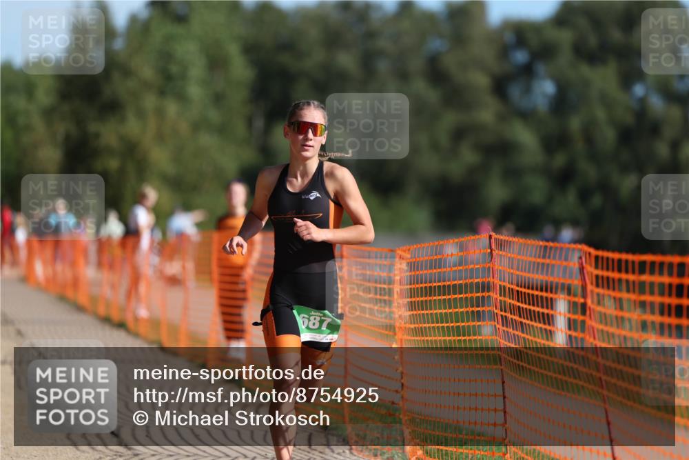 07.09.2025 - 19. Norderstedt Triathlon Michael Strokosch http://msf.ph/oto/8754925 07.09.2025 10:41:06 Laufen 687 meine-sportfotos.de