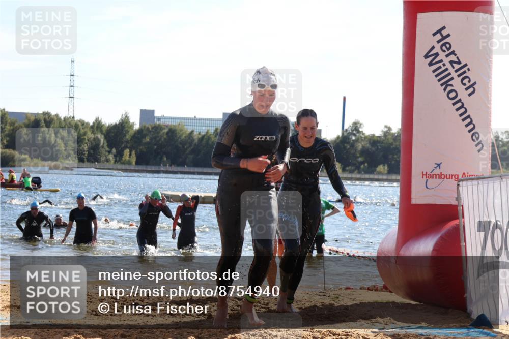 07.09.2025 - 19. Norderstedt Triathlon Luisa Fischer http://msf.ph/oto/8754940 07.09.2025 15:40:53 Schwimmen 1055, 1066, 1554, 1592, 1607 meine-sportfotos.de