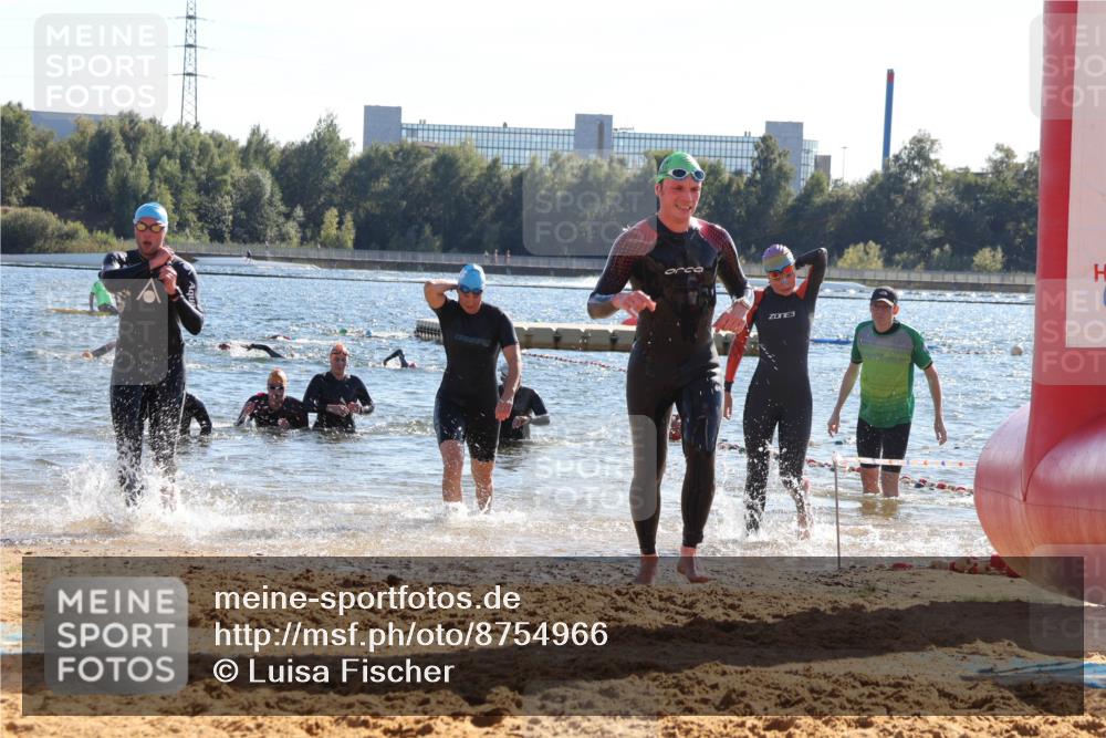 07.09.2025 - 19. Norderstedt Triathlon Luisa Fischer http://msf.ph/oto/8754966 07.09.2025 15:40:59 Schwimmen 1045, 1055, 1066, 1549, 1554, 1592, 1607, 1631 meine-sportfotos.de