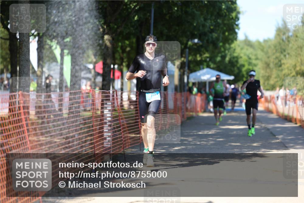 07.09.2025 - 19. Norderstedt Triathlon Michael Strokosch http://msf.ph/oto/8755000 07.09.2025 14:53:09 Laufen 879, 1006, 1406 meine-sportfotos.de