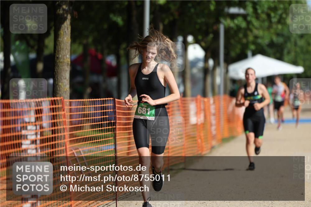 07.09.2025 - 19. Norderstedt Triathlon Michael Strokosch http://msf.ph/oto/8755011 07.09.2025 10:59:53 Laufen 61, 681, 683, 691 meine-sportfotos.de