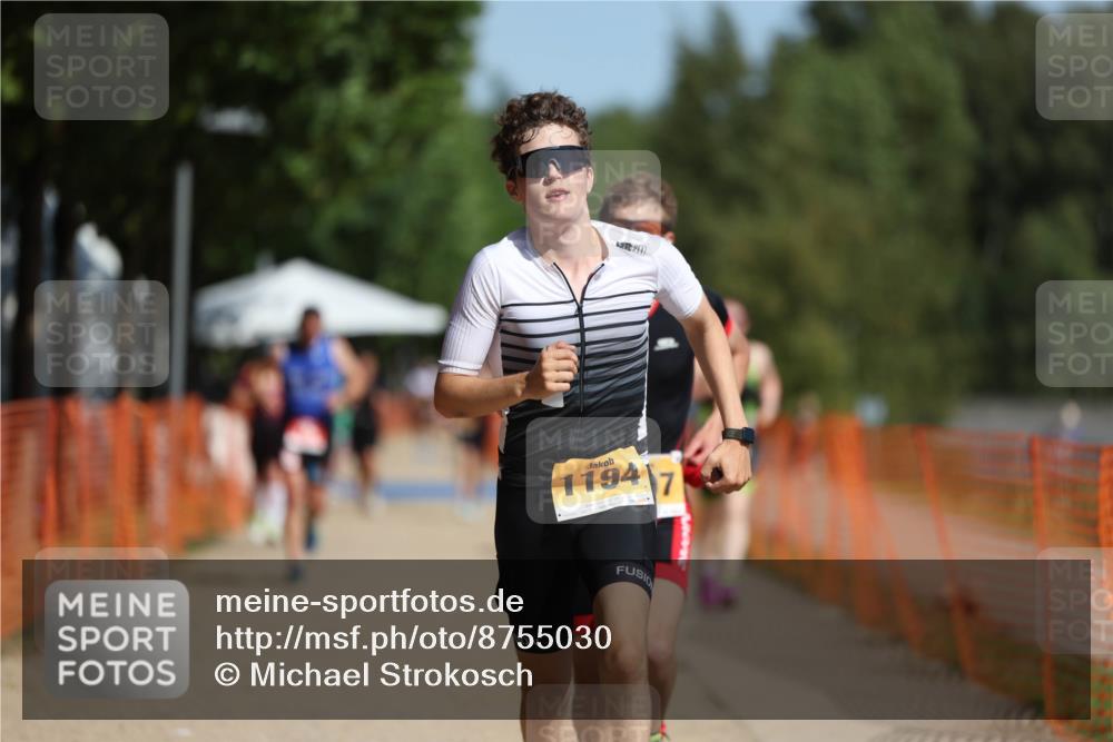 07.09.2025 - 19. Norderstedt Triathlon Michael Strokosch http://msf.ph/oto/8755030 07.09.2025 12:02:50 Laufen 775, 784, 1194, 1207 meine-sportfotos.de