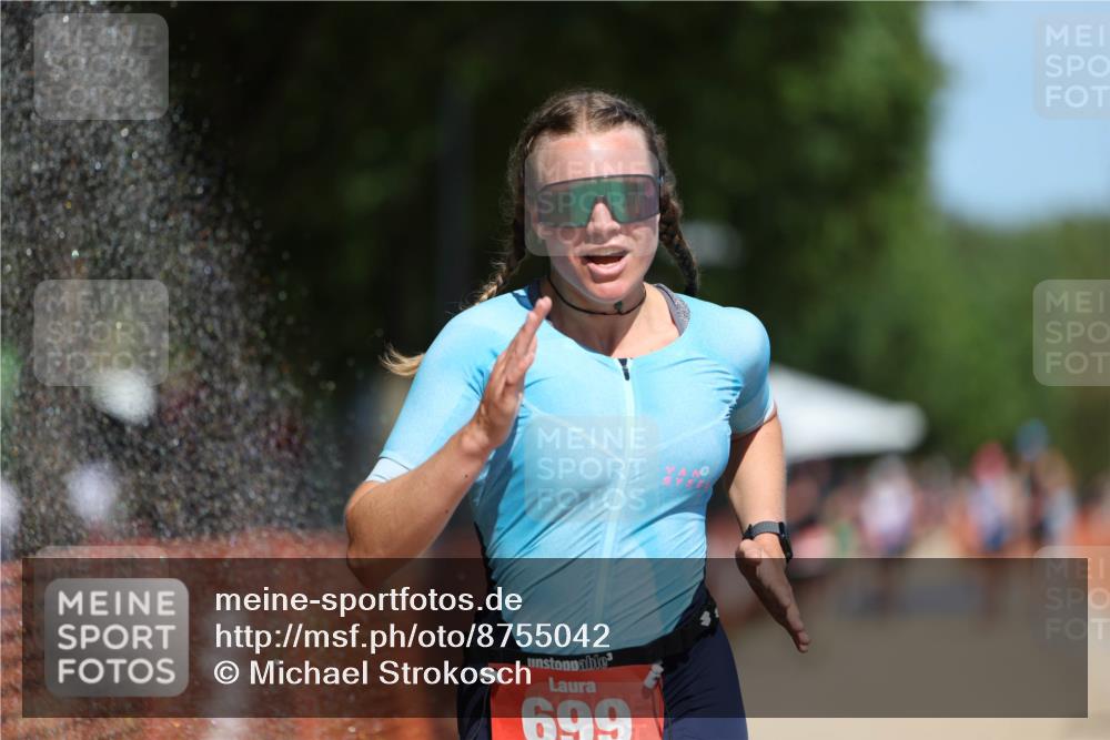 07.09.2025 - 19. Norderstedt Triathlon Michael Strokosch http://msf.ph/oto/8755042 07.09.2025 12:49:14 Laufen 699, 737 meine-sportfotos.de