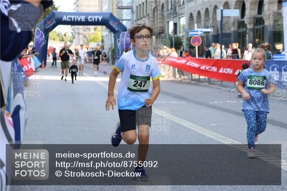 07.09.2025 - BARMER Alsterlauf Strokosch-Dieckow http://msf.ph/oto/8755092 07.09.2025 10:54:02 Ziel 4644 meine-sportfotos.de