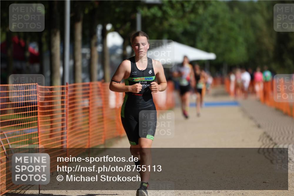 07.09.2025 - 19. Norderstedt Triathlon Michael Strokosch http://msf.ph/oto/8755113 07.09.2025 10:59:56 Laufen 681, 683 meine-sportfotos.de