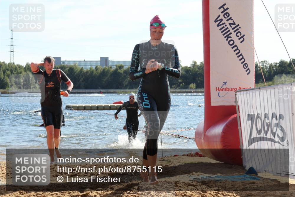 07.09.2025 - 19. Norderstedt Triathlon Luisa Fischer http://msf.ph/oto/8755115 07.09.2025 15:41:30 Schwimmen 1579, 1609, 1613, 1623 meine-sportfotos.de