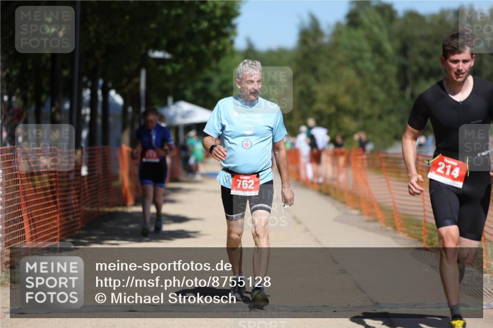07.09.2025 - 19. Norderstedt Triathlon Michael Strokosch http://msf.ph/oto/8755128 07.09.2025 13:11:11 Laufen 213, 214, 762 meine-sportfotos.de