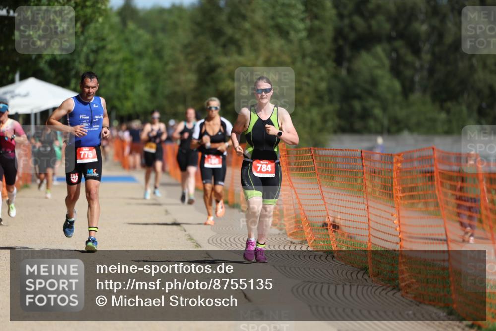 07.09.2025 - 19. Norderstedt Triathlon Michael Strokosch http://msf.ph/oto/8755135 07.09.2025 12:02:53 Laufen 186, 199, 775, 784, 1194, 1207 meine-sportfotos.de