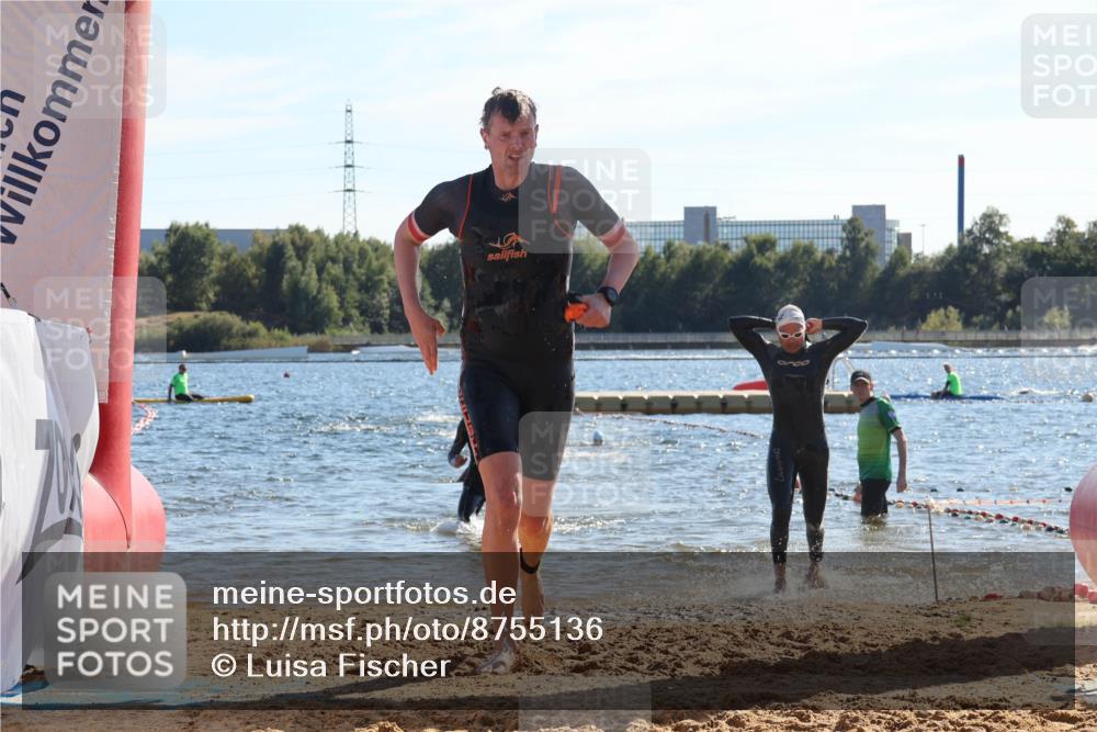 07.09.2025 - 19. Norderstedt Triathlon Luisa Fischer http://msf.ph/oto/8755136 07.09.2025 15:41:32 Schwimmen 1579, 1609, 1613, 1623 meine-sportfotos.de