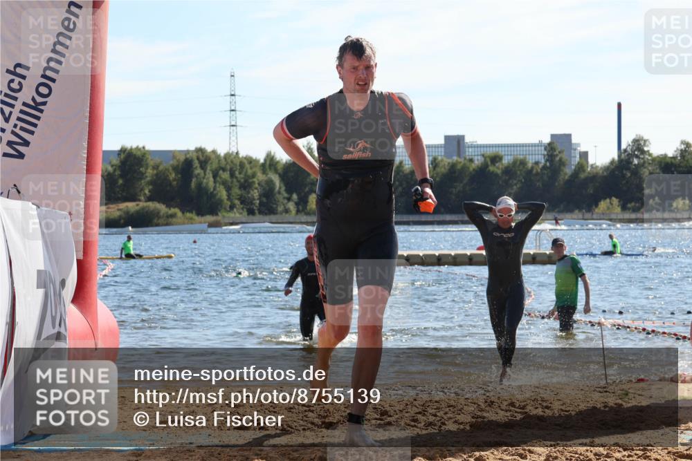 07.09.2025 - 19. Norderstedt Triathlon Luisa Fischer http://msf.ph/oto/8755139 07.09.2025 15:41:32 Schwimmen 1579, 1609, 1613, 1623 meine-sportfotos.de