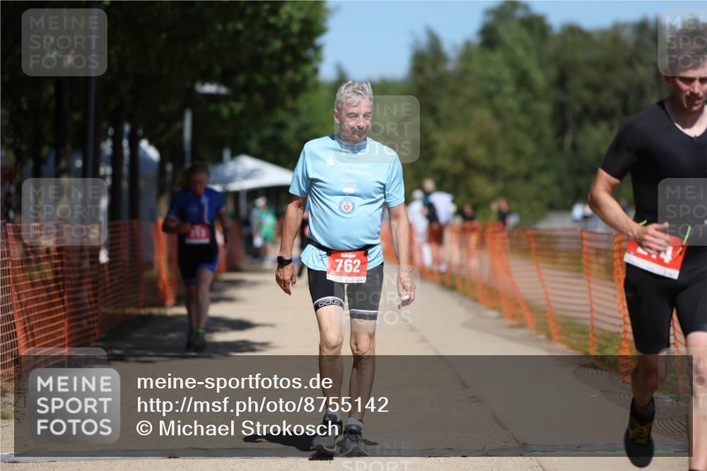 07.09.2025 - 19. Norderstedt Triathlon Michael Strokosch http://msf.ph/oto/8755142 07.09.2025 13:11:12 Laufen 213, 214, 762 meine-sportfotos.de