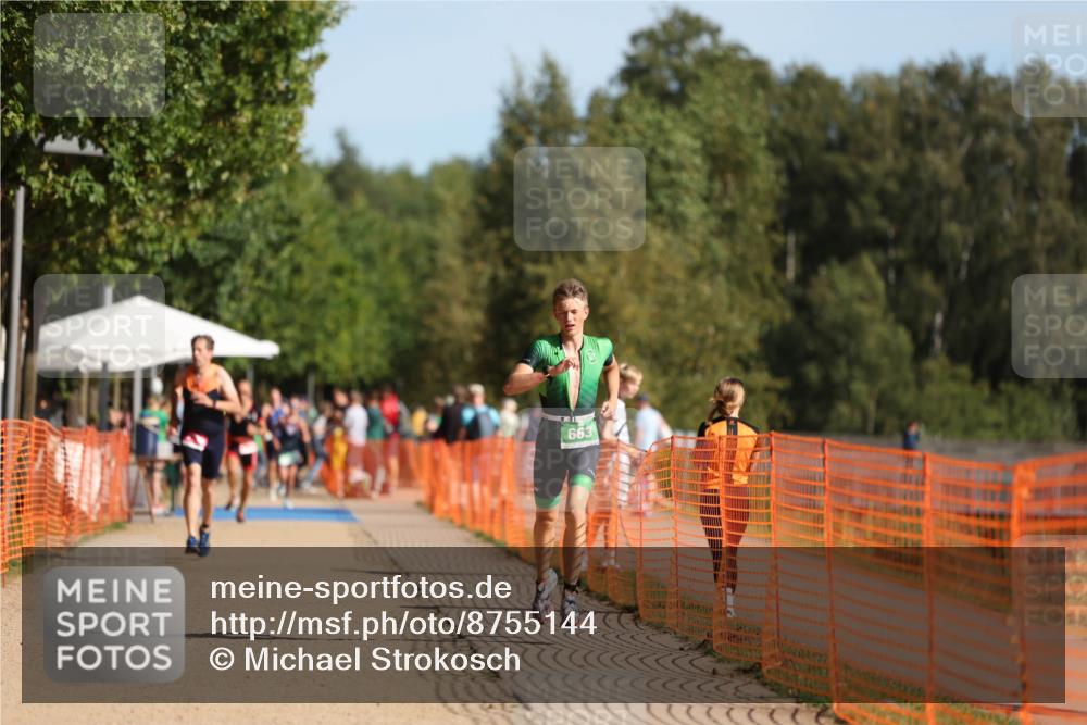 07.09.2025 - 19. Norderstedt Triathlon Michael Strokosch http://msf.ph/oto/8755144 07.09.2025 10:41:31 Laufen 655, 663 meine-sportfotos.de