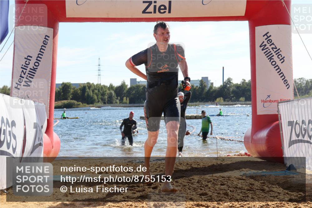07.09.2025 - 19. Norderstedt Triathlon Luisa Fischer http://msf.ph/oto/8755153 07.09.2025 15:41:33 Schwimmen 1579, 1609, 1613, 1623 meine-sportfotos.de