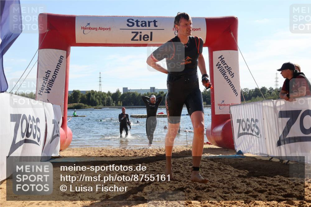 07.09.2025 - 19. Norderstedt Triathlon Luisa Fischer http://msf.ph/oto/8755161 07.09.2025 15:41:33 Schwimmen 1579, 1609, 1613, 1623 meine-sportfotos.de