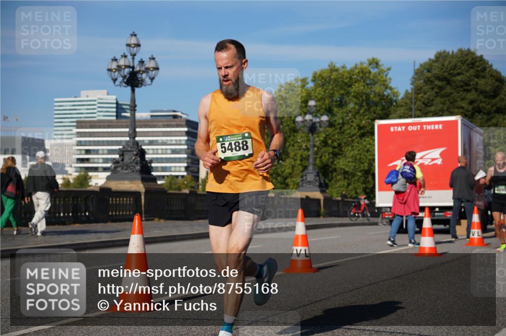 07.09.2025 - BARMER Alsterlauf Yannick Fuchs http://msf.ph/oto/8755168 07.09.2025 09:37:44 Laufen 6, 5488, 6095 meine-sportfotos.de