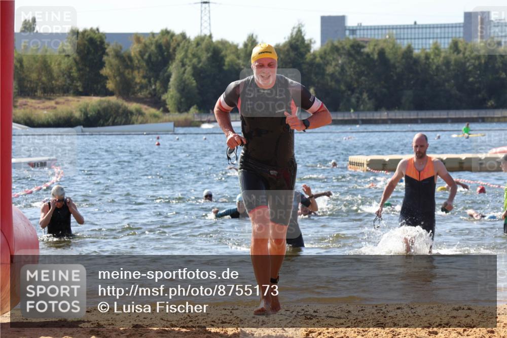 07.09.2025 - 19. Norderstedt Triathlon Luisa Fischer http://msf.ph/oto/8755173 07.09.2025 11:44:30 Schwimmen 216, 695, 756, 1280, 1361, 1378 meine-sportfotos.de