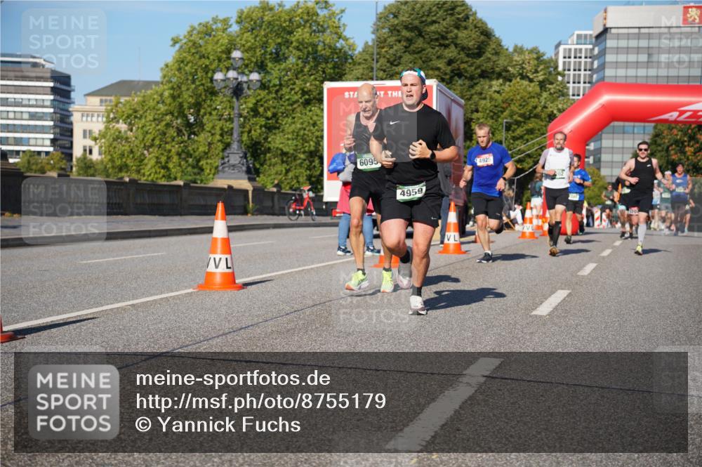 07.09.2025 - BARMER Alsterlauf Yannick Fuchs http://msf.ph/oto/8755179 07.09.2025 09:37:46 Laufen 6095, 4959, 4925 meine-sportfotos.de