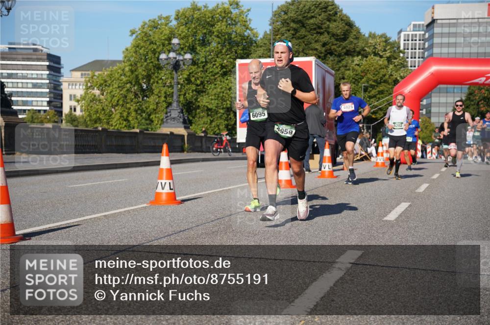 07.09.2025 - BARMER Alsterlauf Yannick Fuchs http://msf.ph/oto/8755191 07.09.2025 09:37:46 Laufen 6095, 4959, 4925, 5202 meine-sportfotos.de