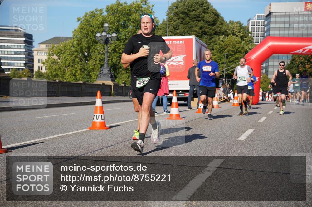 07.09.2025 - BARMER Alsterlauf Yannick Fuchs http://msf.ph/oto/8755221 07.09.2025 09:37:46 Laufen 495, 4925, 5202, 702 meine-sportfotos.de