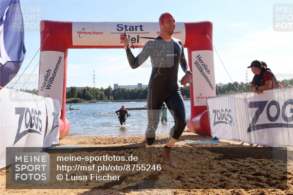 07.09.2025 - 19. Norderstedt Triathlon Luisa Fischer http://msf.ph/oto/8755246 07.09.2025 15:41:41 Schwimmen 1564, 1579, 1609, 1613 meine-sportfotos.de