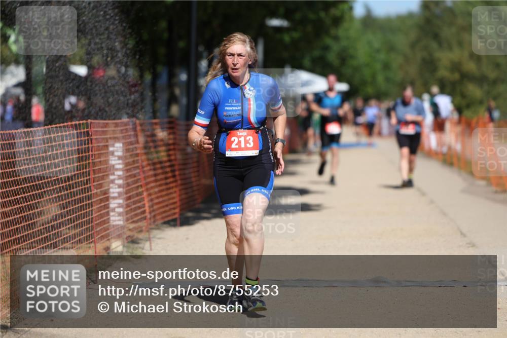 07.09.2025 - 19. Norderstedt Triathlon Michael Strokosch http://msf.ph/oto/8755253 07.09.2025 13:11:17 Laufen 213, 244 meine-sportfotos.de