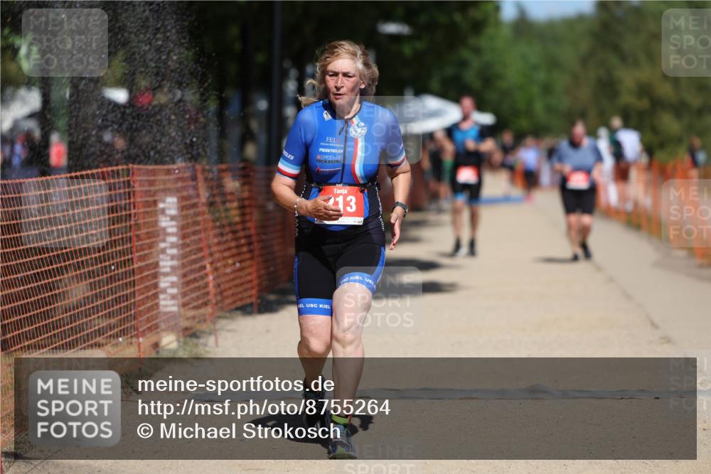07.09.2025 - 19. Norderstedt Triathlon Michael Strokosch http://msf.ph/oto/8755264 07.09.2025 13:11:17 Laufen 213, 244 meine-sportfotos.de