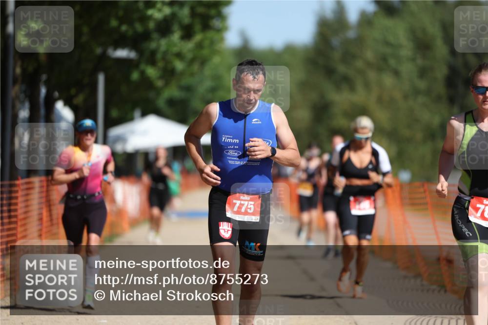 07.09.2025 - 19. Norderstedt Triathlon Michael Strokosch http://msf.ph/oto/8755273 07.09.2025 12:02:56 Laufen 186, 199, 775, 784 meine-sportfotos.de