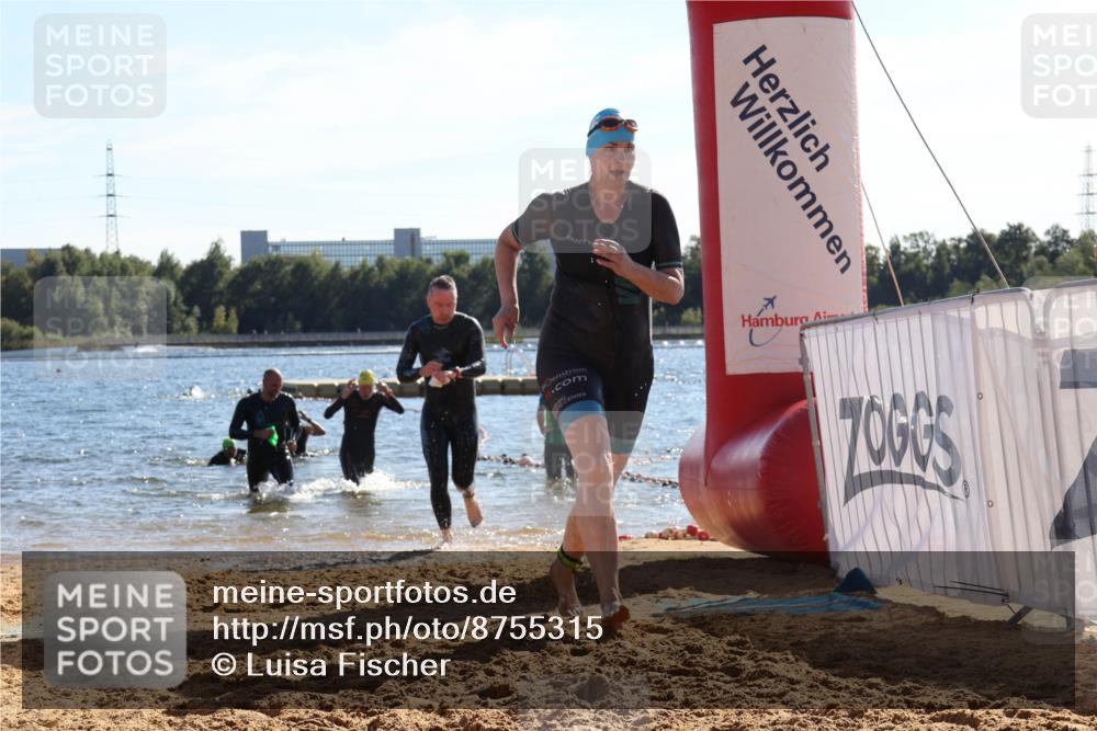 07.09.2025 - 19. Norderstedt Triathlon Luisa Fischer http://msf.ph/oto/8755315 07.09.2025 15:42:03 Schwimmen 1102, 1550, 1567 meine-sportfotos.de